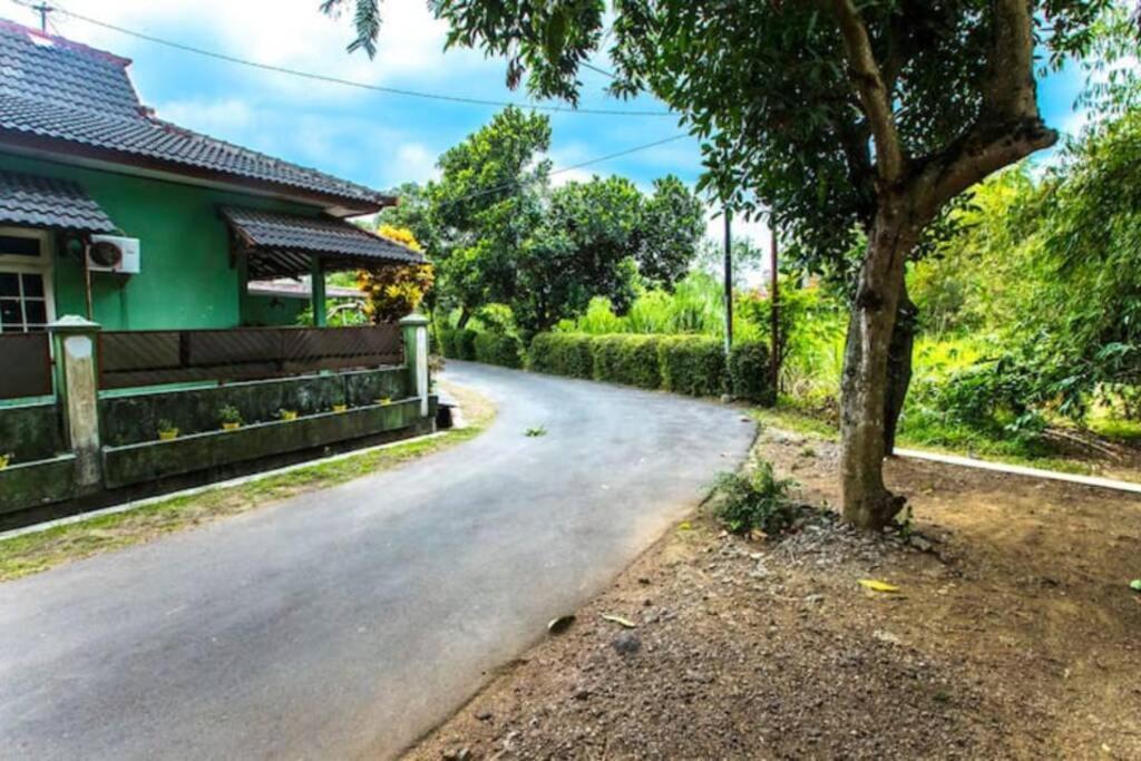 Villa Amalura Iジョグジャカルタ エクステリア 写真