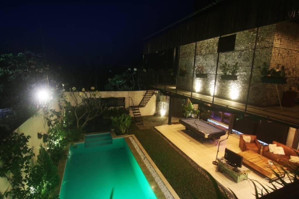 Villa Amalura Iジョグジャカルタ エクステリア 写真