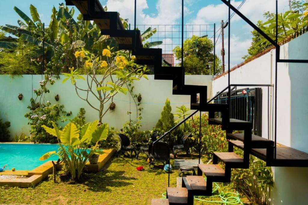 Villa Amalura Iジョグジャカルタ エクステリア 写真