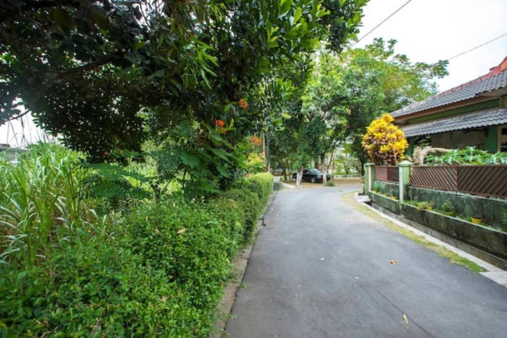 Villa Amalura Iジョグジャカルタ エクステリア 写真