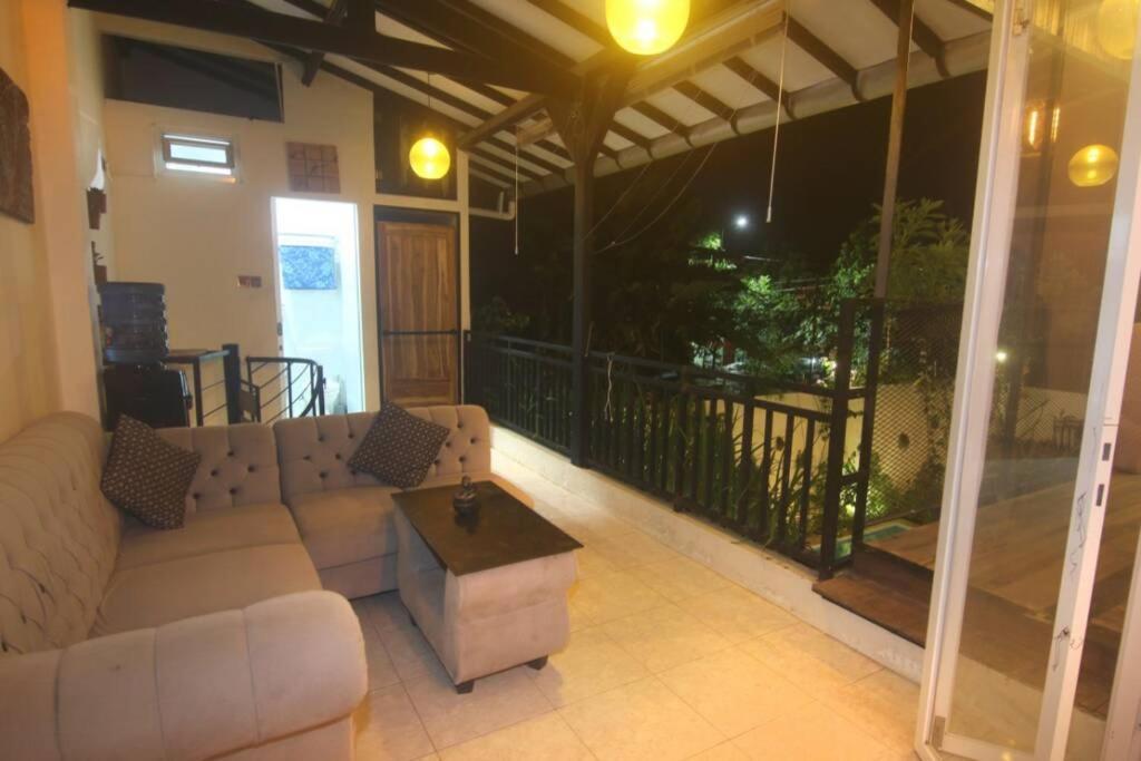 Villa Amalura Iジョグジャカルタ エクステリア 写真